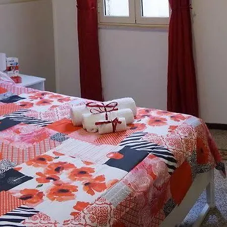 La Casa Dei Limoni Bed & Breakfast 2*