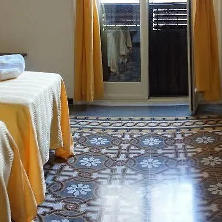La Casa Dei Limoni Couette-café 2*